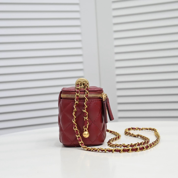 シャネルバッグ背面デザイン